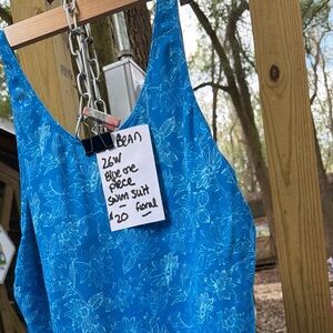 L.L. Bean Blue Floral Women's One Piece Swimsuit